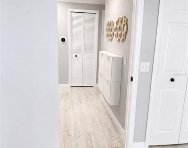 5152 Northridge Road - Photo Thumbnail 12