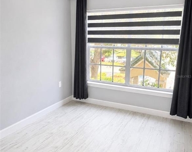 5152 Northridge Road - Photo Thumbnail 8