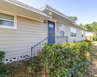 3935 Clubhouse Road - Photo Thumbnail 3