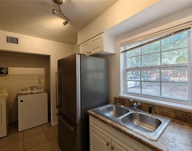 620 Sw 10th Lane - Photo Thumbnail 7