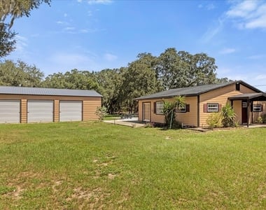 14043 Tennessee Avenue - Photo Thumbnail 2