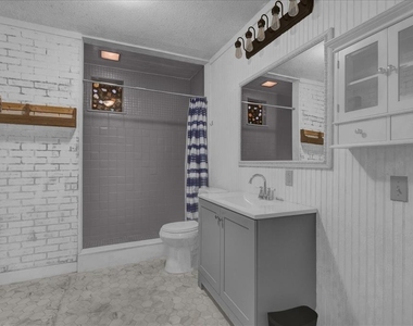 14043 Tennessee Avenue - Photo Thumbnail 15