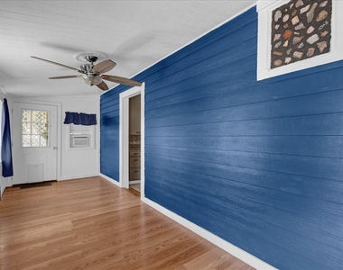 14043 Tennessee Avenue - Photo Thumbnail 4