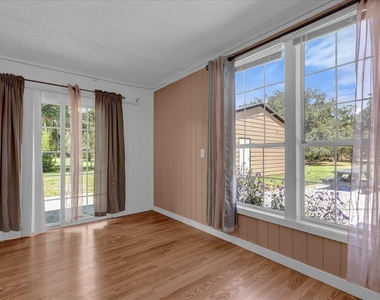 14043 Tennessee Avenue - Photo Thumbnail 21