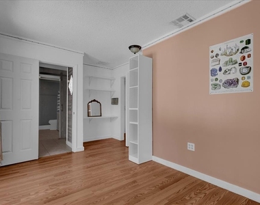 14043 Tennessee Avenue - Photo Thumbnail 22