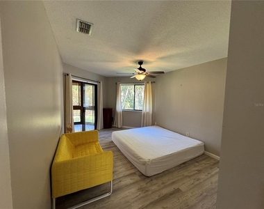 22 Mid Oaks Circle - Photo Thumbnail 5