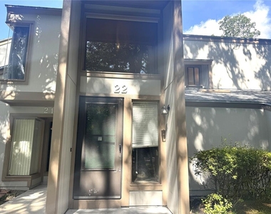 22 Mid Oaks Circle - Photo Thumbnail 1