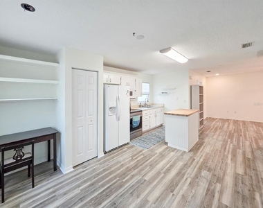 216 S 5th Street - Photo Thumbnail 6