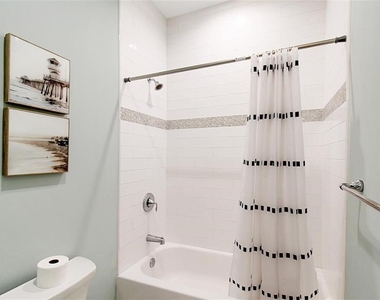 14550 Schofield Road - Photo Thumbnail 7