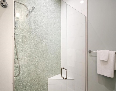 14550 Schofield Road - Photo Thumbnail 11