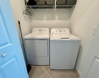 14121 Heritage Landing Boulevard - Photo Thumbnail 19