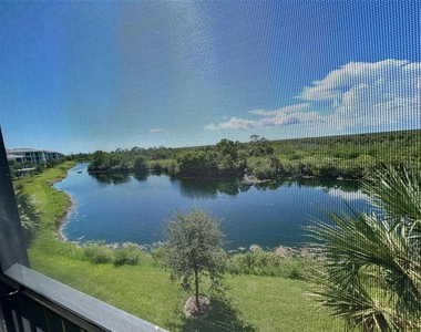 14121 Heritage Landing Boulevard - Photo Thumbnail 22