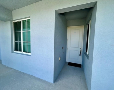 14121 Heritage Landing Boulevard - Photo Thumbnail 4