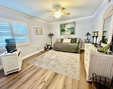 3250 Southshore Drive - Photo Thumbnail 35