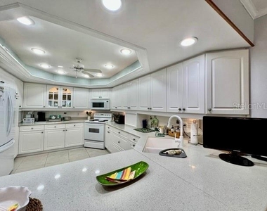 3250 Southshore Drive - Photo Thumbnail 9