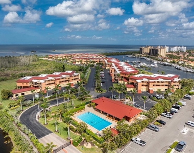 3250 Southshore Drive - Photo Thumbnail 2