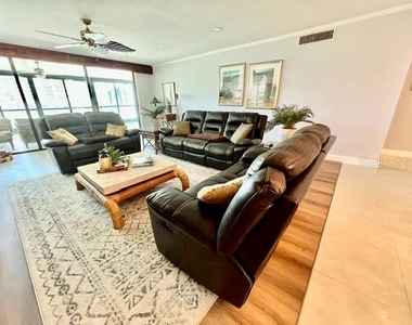 3250 Southshore Drive - Photo Thumbnail 15