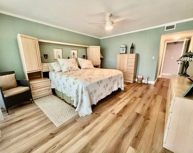 3250 Southshore Drive - Photo Thumbnail 25
