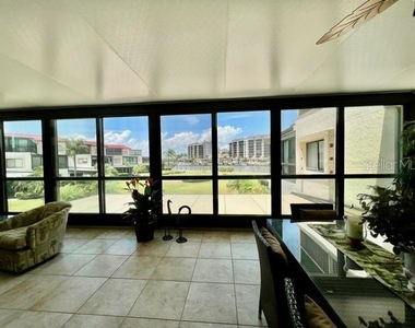 3250 Southshore Drive - Photo Thumbnail 20