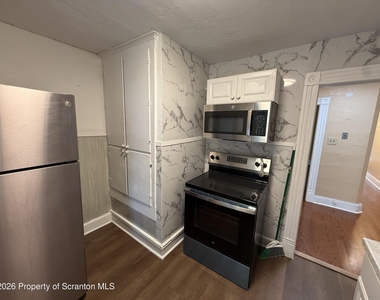 1008 Fisk Street - Photo Thumbnail 8