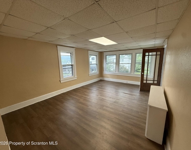 1008 Fisk Street - Photo Thumbnail 2