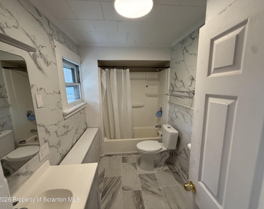 1008 Fisk Street - Photo Thumbnail 14