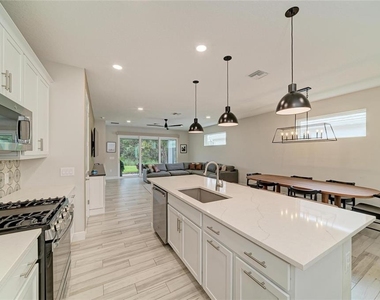 1079 Waterline Court - Photo Thumbnail 19