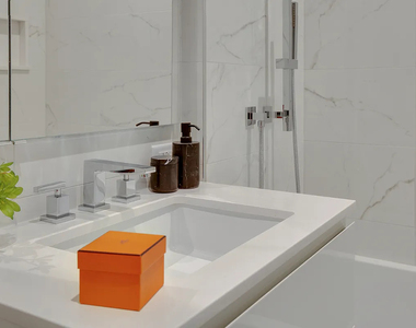 222 East 44th Street - Photo Thumbnail 4