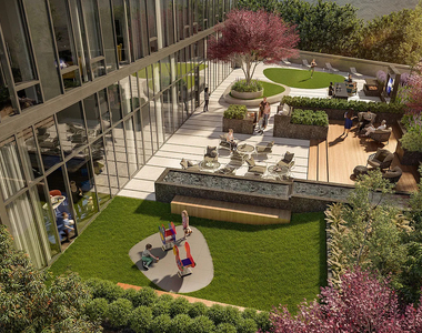 222 East 44th Street - Photo Thumbnail 12