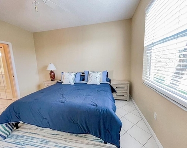 1802 Auburn Lakes Circle - Photo Thumbnail 10