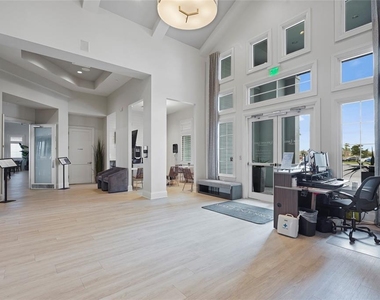 15522 Islandwalk Avenue - Photo Thumbnail 74