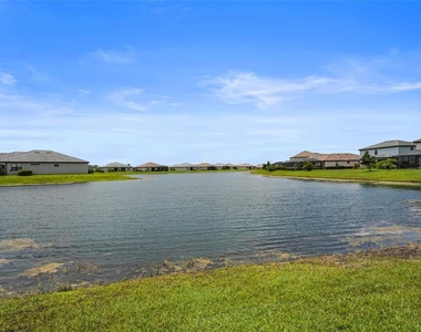 15522 Islandwalk Avenue - Photo Thumbnail 43