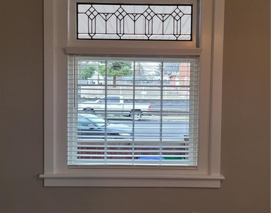 73 W Greenwich Street - Photo Thumbnail 16