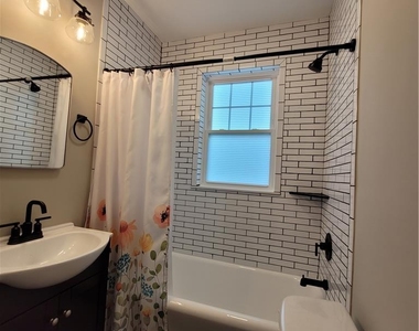 73 W Greenwich Street - Photo Thumbnail 23