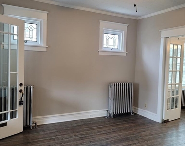 73 W Greenwich Street - Photo Thumbnail 8