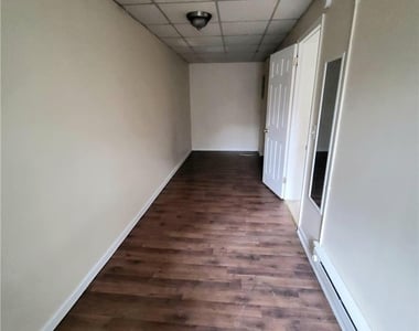 543 N 6th Street - Photo Thumbnail 10