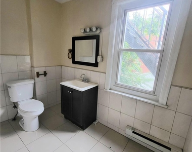 543 N 6th Street - Photo Thumbnail 8