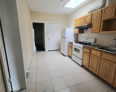 543 N 6th Street - Photo Thumbnail 5