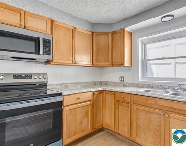 841 Jackson Street - Photo Thumbnail 11