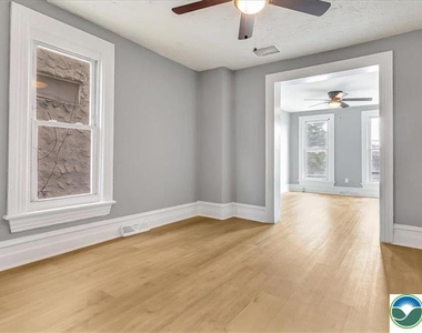 841 Jackson Street - Photo Thumbnail 8