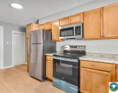 841 Jackson Street - Photo Thumbnail 13