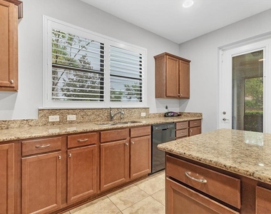 19010 Mangieri Street - Photo Thumbnail 8