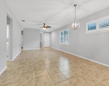 19010 Mangieri Street - Photo Thumbnail 11