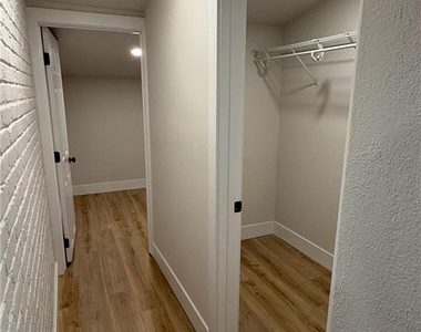 211 South Street - Photo Thumbnail 3