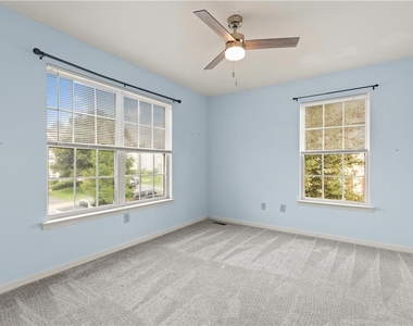 8100 Cross Creek Circle W - Photo Thumbnail 30
