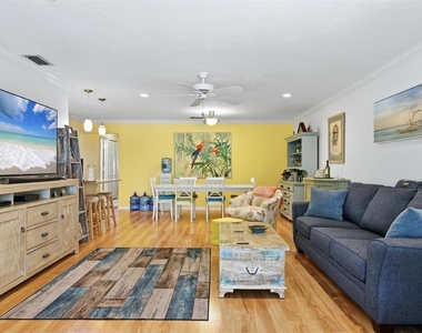 1707 Southwood Street - Photo Thumbnail 10