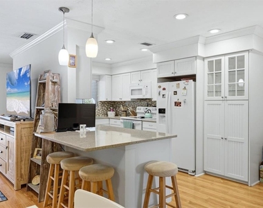 1707 Southwood Street - Photo Thumbnail 4