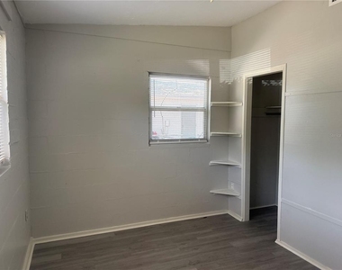 2425 Dixie Avenue - Photo Thumbnail 13