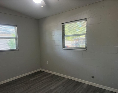 2425 Dixie Avenue - Photo Thumbnail 14