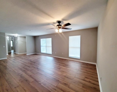 3116 W University Avenue - Photo Thumbnail 5